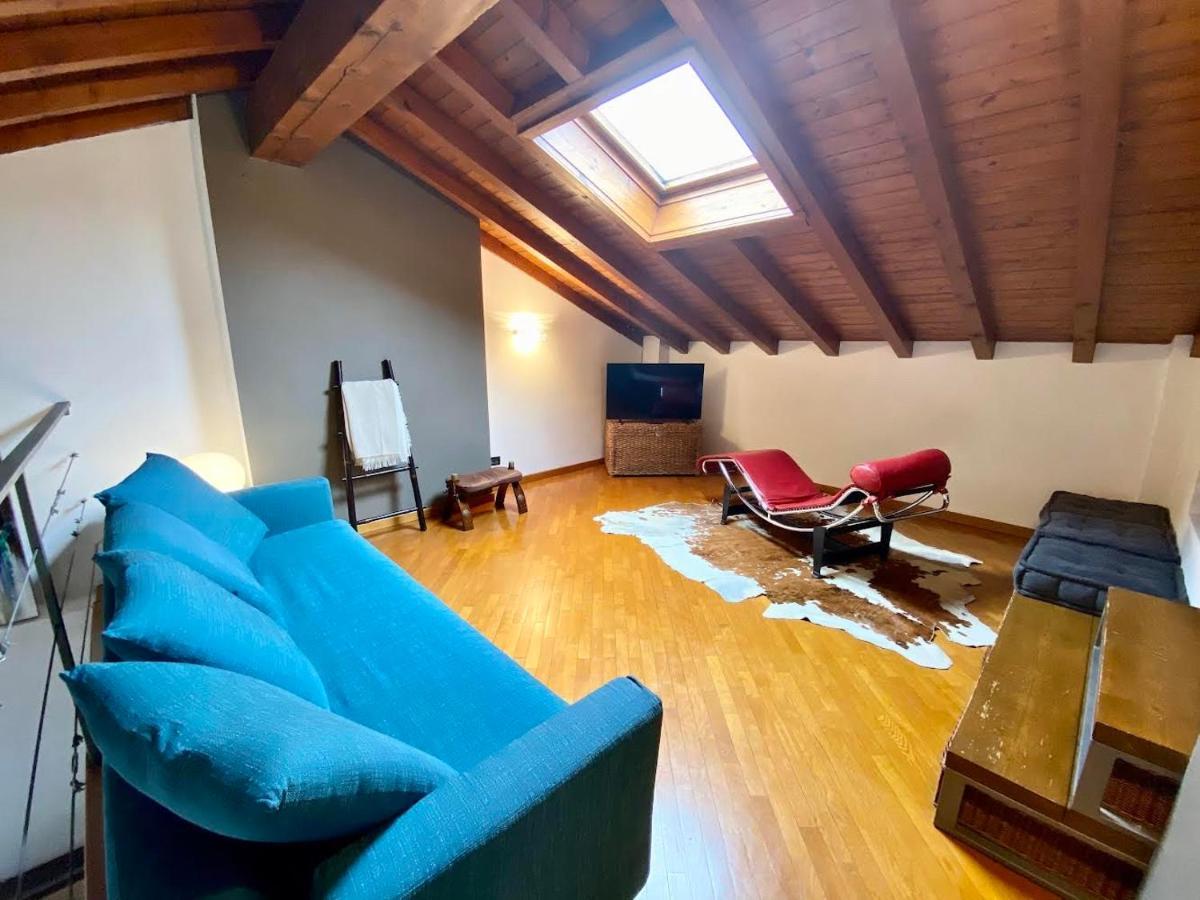 Piccolo Rifugio Con Parcheggio Privato Gratuito Apartment Bergamo Luaran gambar
