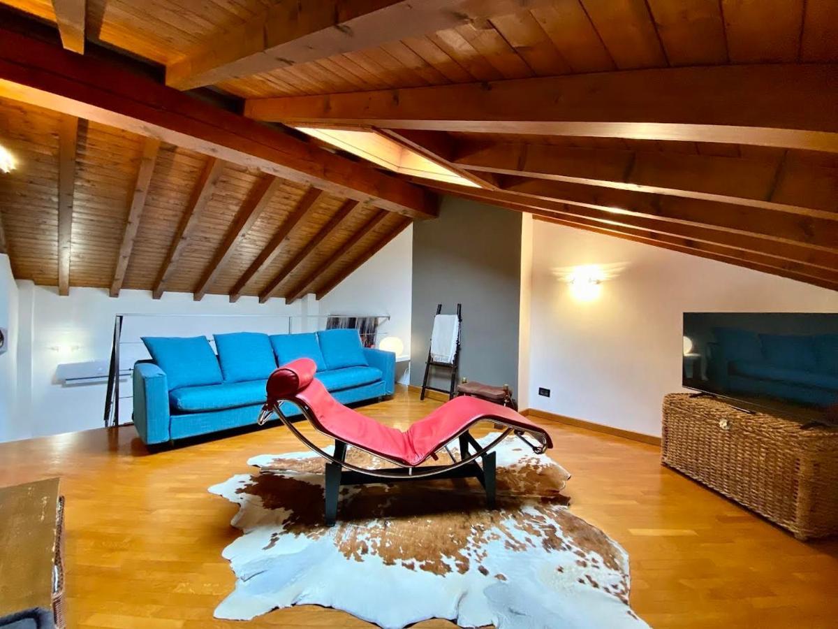Piccolo Rifugio Con Parcheggio Privato Gratuito Apartment Bergamo Luaran gambar