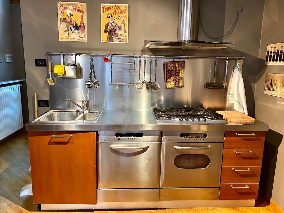 Piccolo Rifugio Con Parcheggio Privato Gratuito Apartment Bergamo Luaran gambar